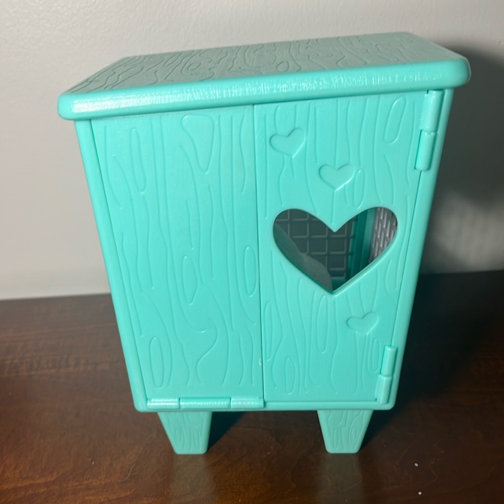 American Girl Wellie Wishers Carrot the Rabbit and Hutch